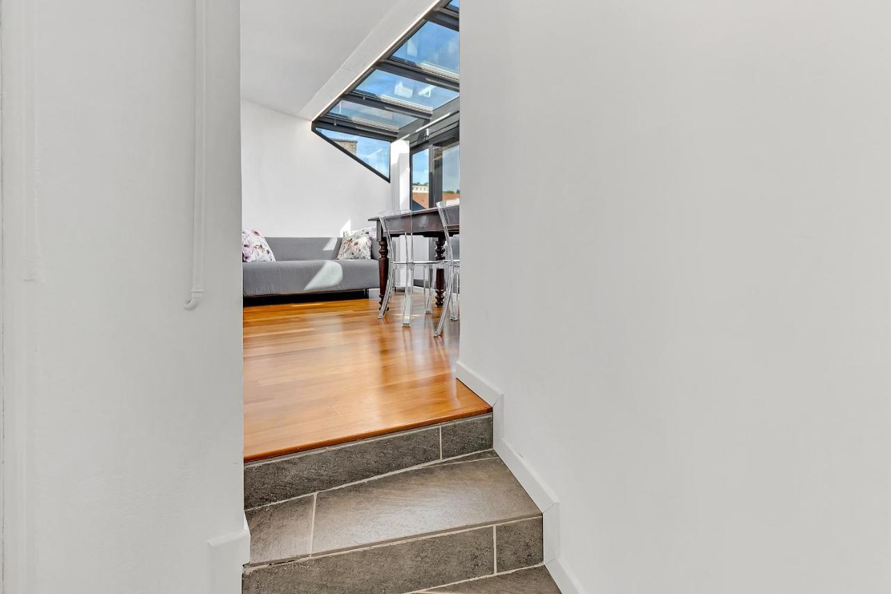Cosmopolitan Apartment Милано Екстериор снимка