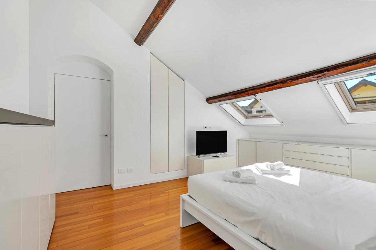 Cosmopolitan Apartment Милано Екстериор снимка
